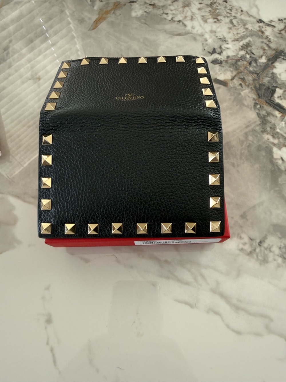 Stunning Red/ Black Valentino Garavani wallet - Picture 11 of 13